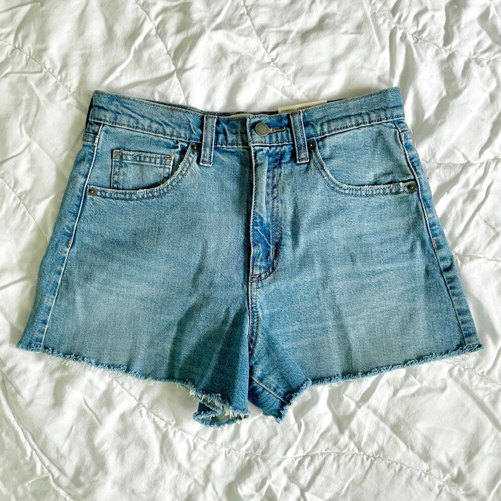 NWT Universal Thread Goods Co. 90s Cutoff Shorts - Size 6